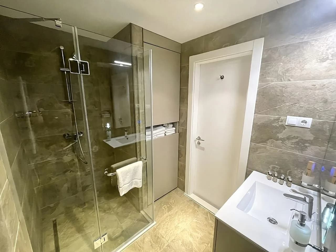 Квартира 1+1 в Батуми · Центр · 40 м² — Фото 9