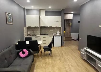Квартира 1+1 в Батуми · Центр · 63 м²