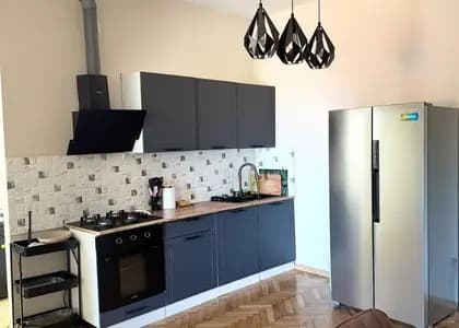Квартира 1+1 в Батуми · Центр · 60 м²