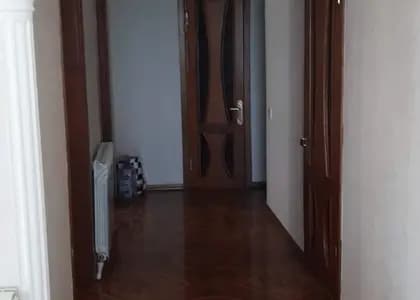 Квартира 2+1 в Батуми · Центр · 100 м²