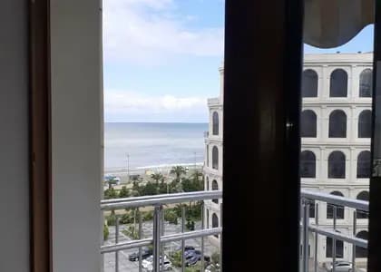 Квартира 2+1 в Батуми · Центр · 100 м²