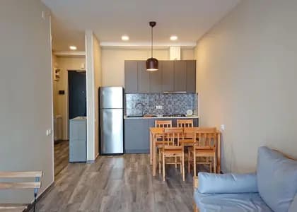 Квартира 1+1 в Батуми · Центр · 56 м²