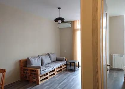 Квартира 1+1 в Батуми · Центр · 56 м²