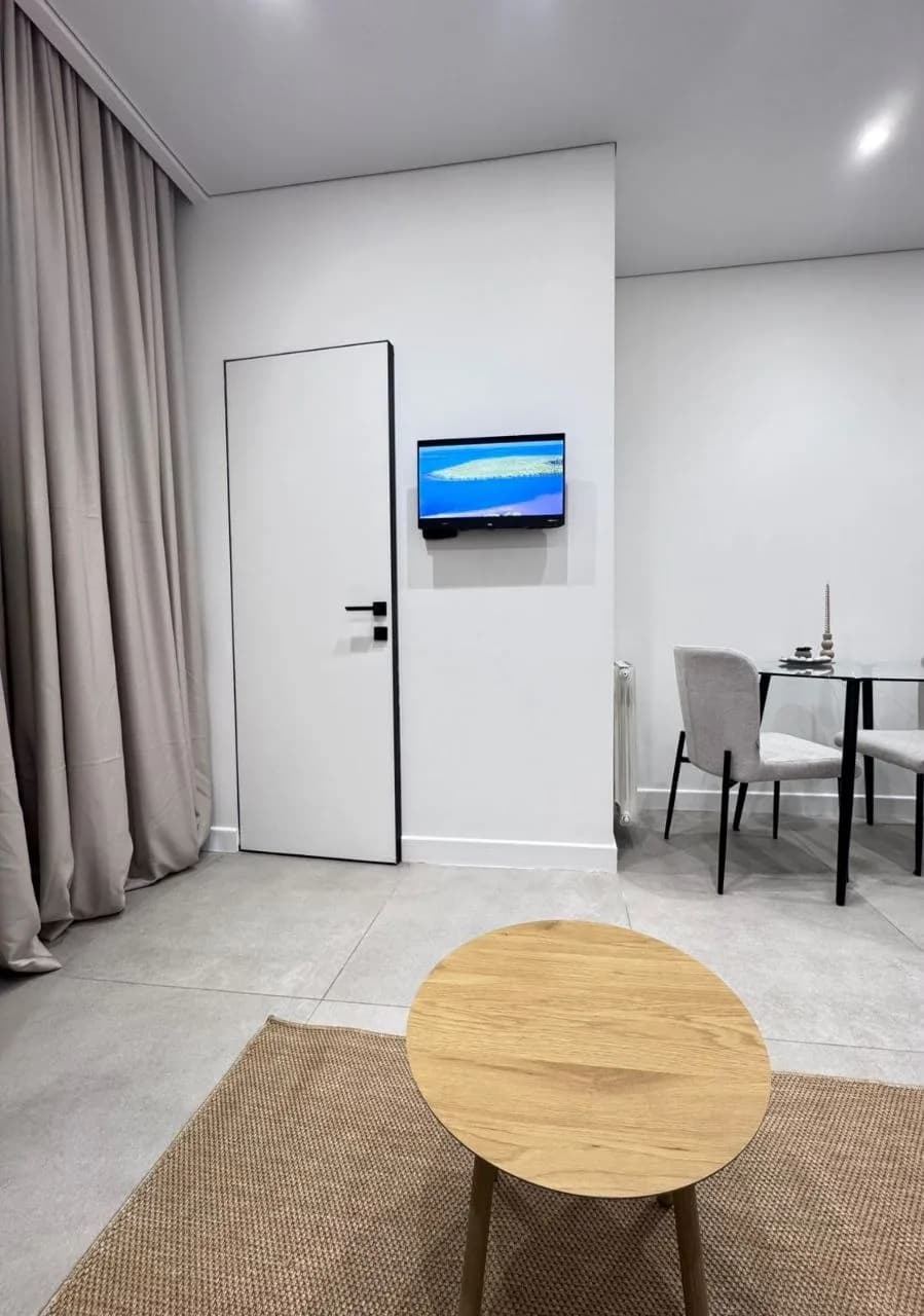 Квартира 1+1 в Батуми · Центр · 40 м² — Фото 8