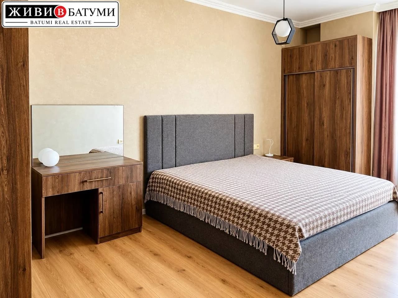 Квартира 2+1 в Батуми · Центр · 125 м² — Фото 6
