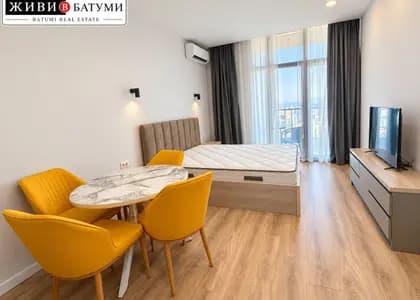 Студия в Батуми · Центр · 35 м²
