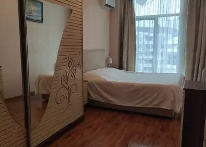 Квартира 3+1 в Батуми · Центр · 130 м²