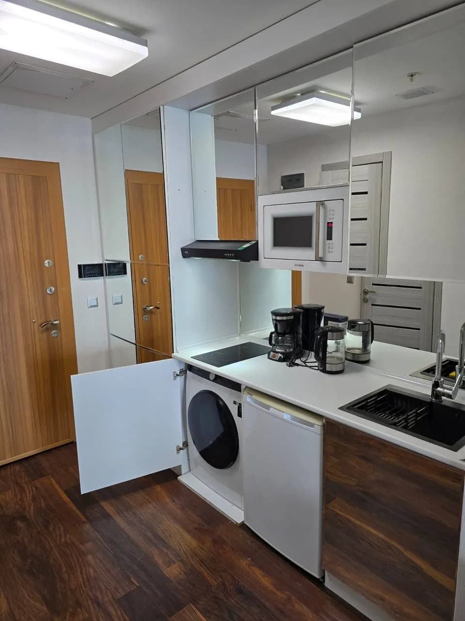 Студия в Батуми · 42 м² — Фото 2