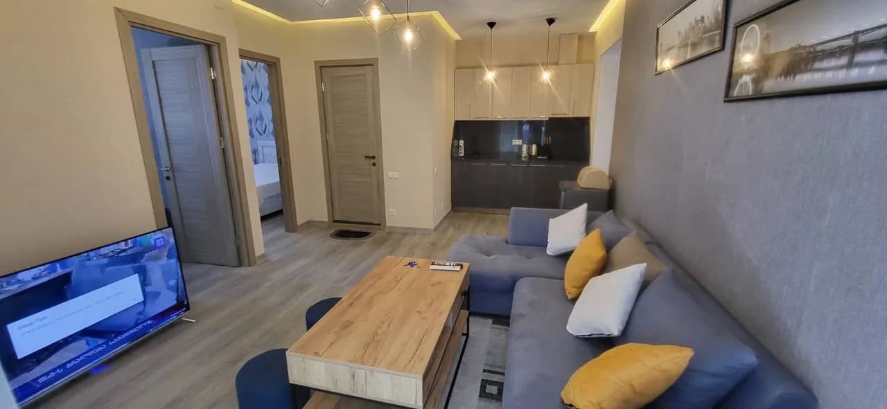 Квартира 2+1 в Батуми · Новый бульвар · 60 м² — Фото 1