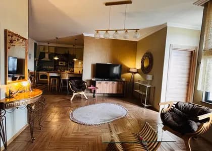 Квартира 2+1 в Батуми · Центр · 84 м²