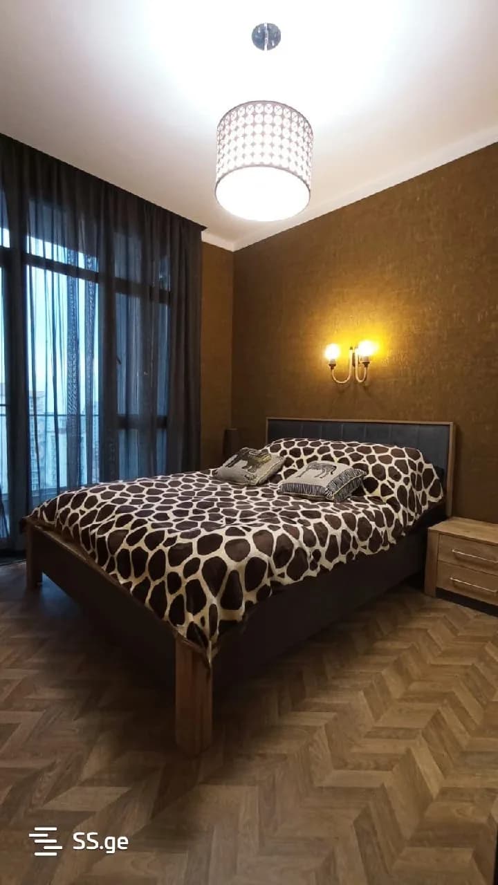 Квартира 2+1 в Батуми · Центр · 84 м² — Фото 4