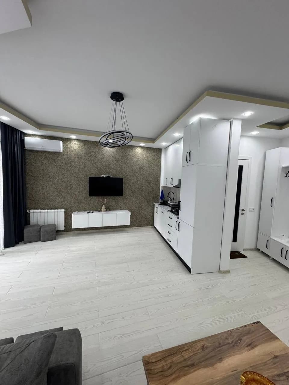 Квартира в Батуми · Центр · 50 м² — Фото 3