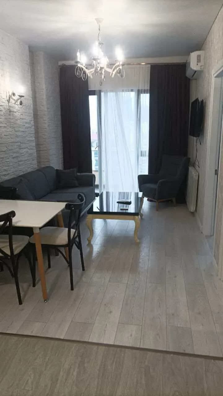 Квартира 2+1 в Батуми · Центр · 60 м² — Фото 1