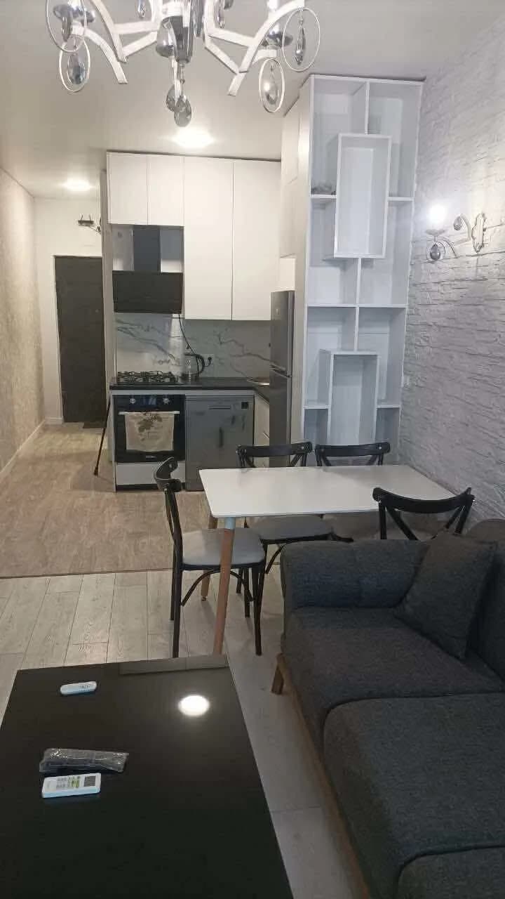Квартира 2+1 в Батуми · Центр · 60 м² — Фото 2