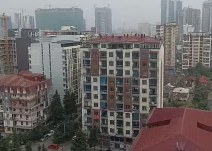 Квартира 2+1 в Батуми · Центр · 60 м²