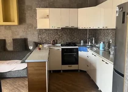Квартира 1+1 в Батуми · Центр · 65 м²