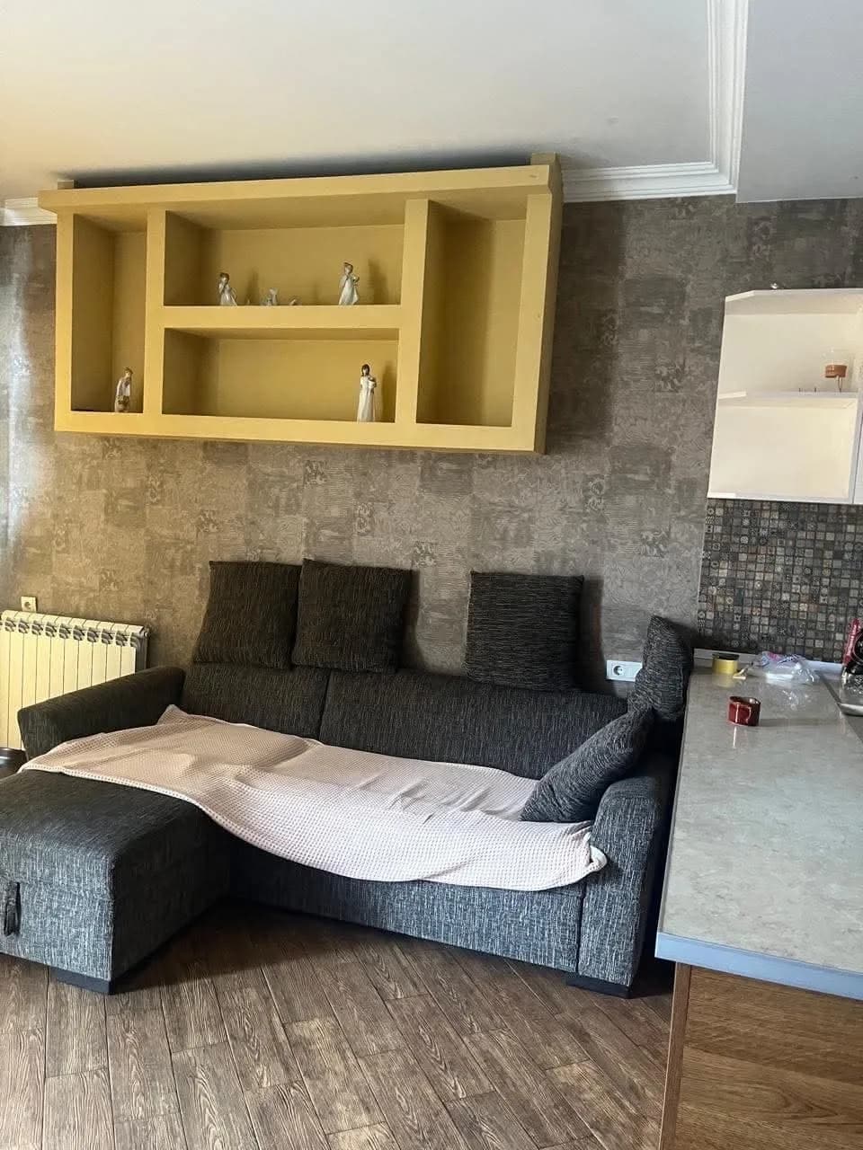 Квартира 1+1 в Батуми · Центр · 65 м² — Фото 2