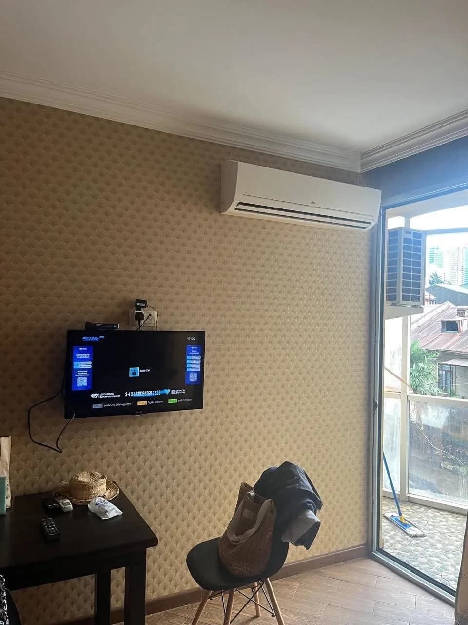 Квартира 1+1 в Батуми · Центр · 65 м² — Фото 4