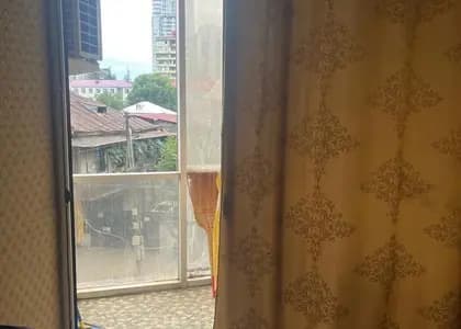 Квартира 1+1 в Батуми · Центр · 65 м²