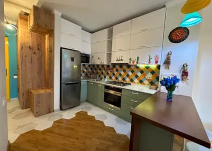 Квартира 1+1 в Батуми · Центр · 55 м²