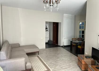 Квартира 2+1 в Батуми · Центр · 72 м²