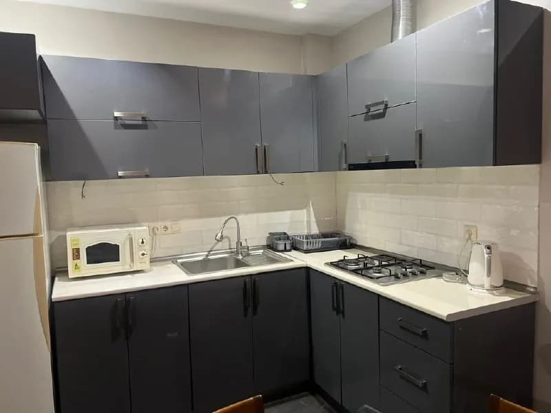 Квартира 2+1 в Батуми · Центр · 72 м² — Фото 4