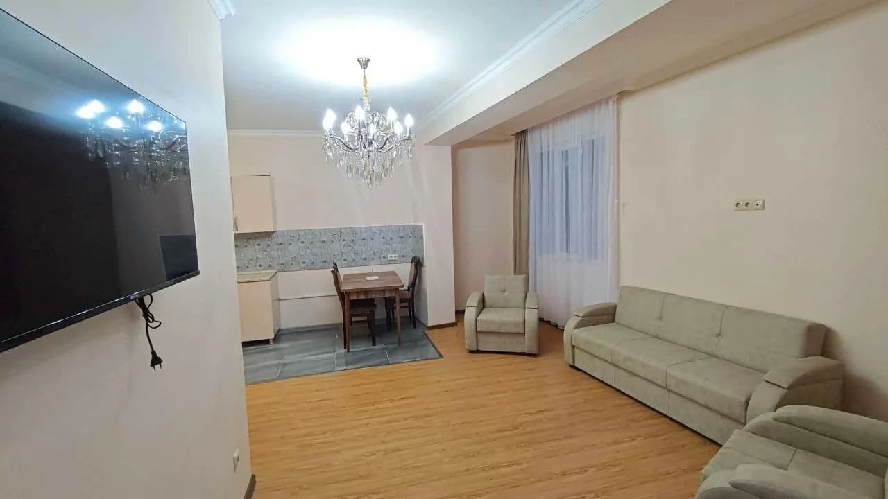Квартира 2+1 в Батуми · Центр · 85 м² — Фото 3
