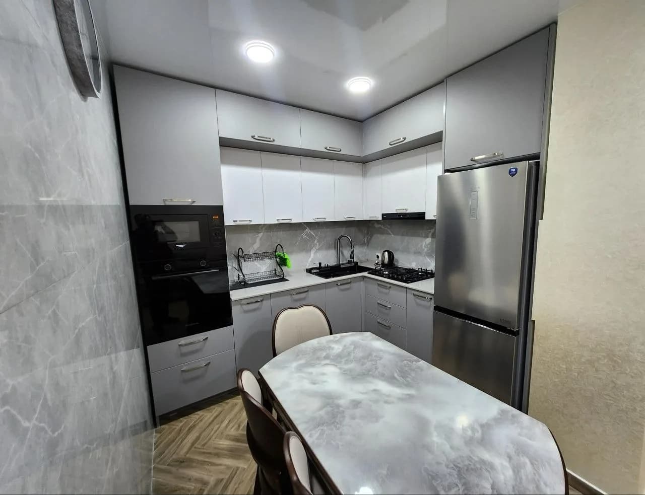 Квартира 1+1 в Батуми · Центр · 55 м² — Фото 2