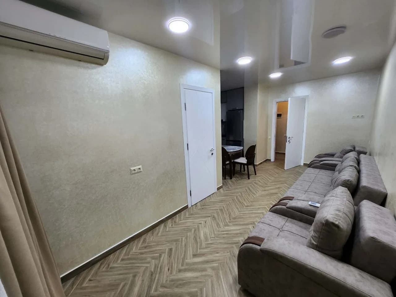 Квартира 1+1 в Батуми · Центр · 55 м² — Фото 7