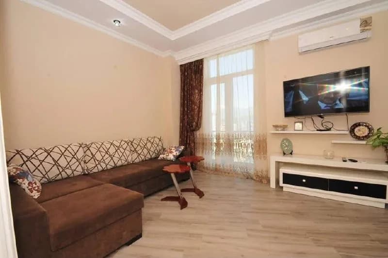 Квартира 1+1 в Батуми · Центр · 55 м² — Фото 4