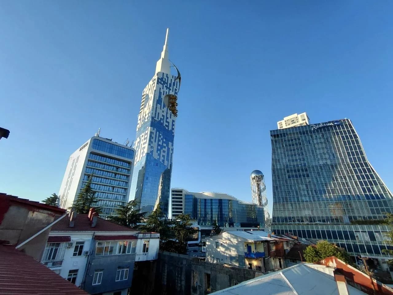 Квартира 1+1 в Батуми · 55 м² — Фото 1