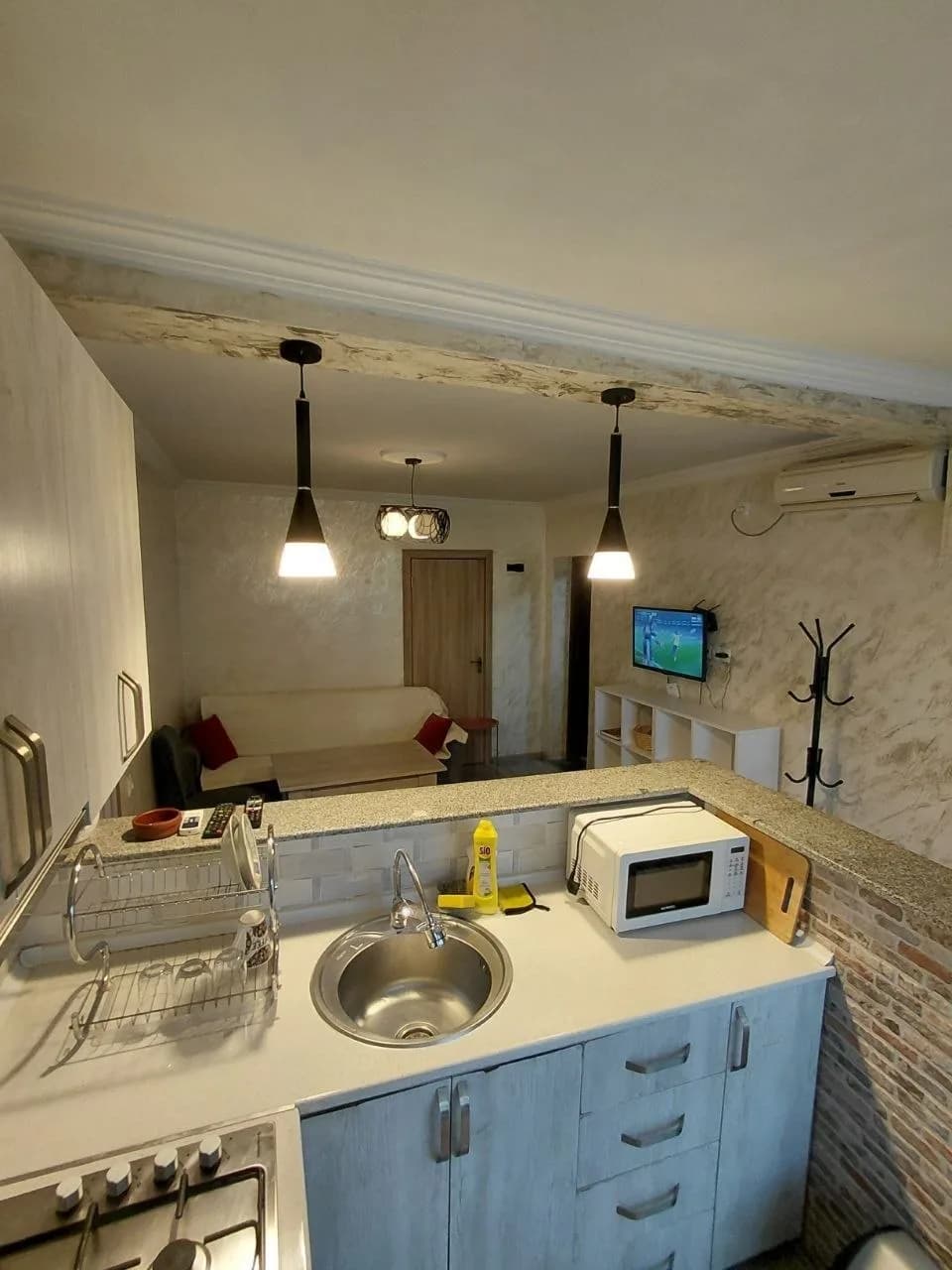 Квартира 1+1 в Батуми · 55 м² — Фото 3