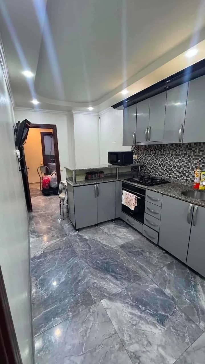 Сдается квартира 2+1 с отдельной кухней и ванной — Фото 1