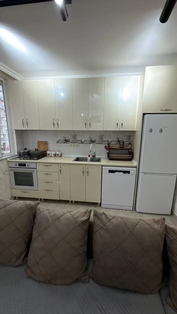 Квартира 2+1 в Батуми · Центр · 60 м² — Фото 3