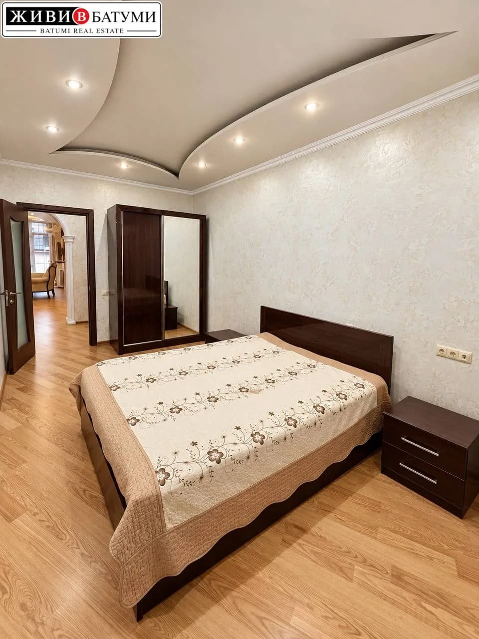 Квартира 2+1 в Батуми · Центр · 85 м² — Фото 6
