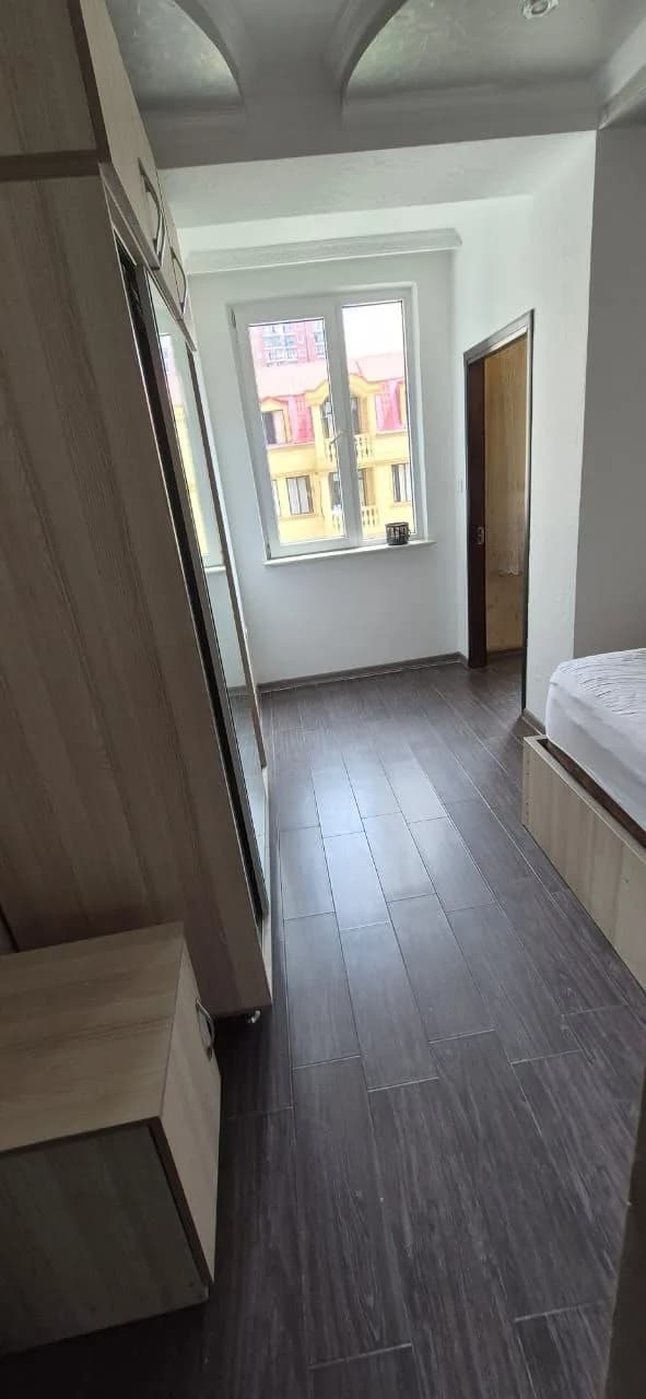 Квартира 2+1 в Батуми · Центр · 65 м² — Фото 1