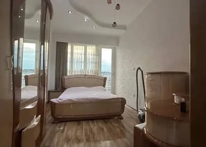 Квартира 2+1 в Батуми · Центр · 99 м²