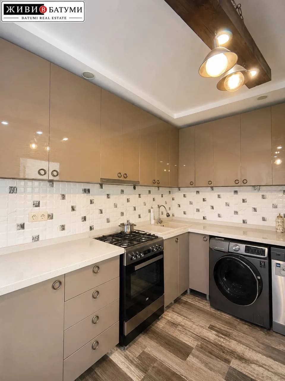 Квартира 2+1 в Батуми · Центр · 90 м² — Фото 2