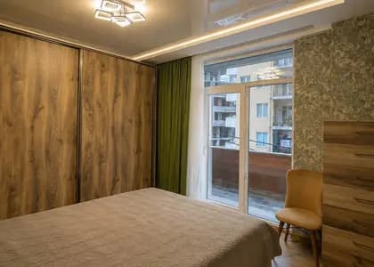 Квартира 2+1 в Батуми · Центр · 90 м²