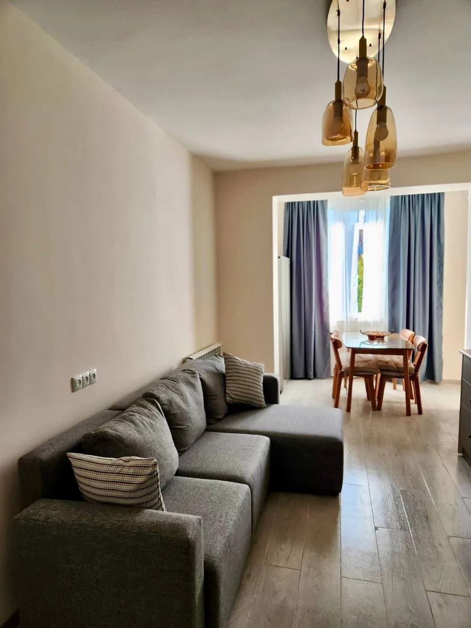 Квартира 1+1 в Батуми · Центр · 37 м² — Фото 1