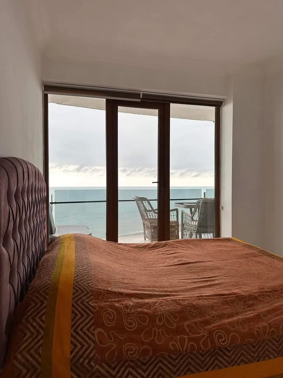 Квартира 1+1 в Батуми · Центр · 44 м² — Фото 2
