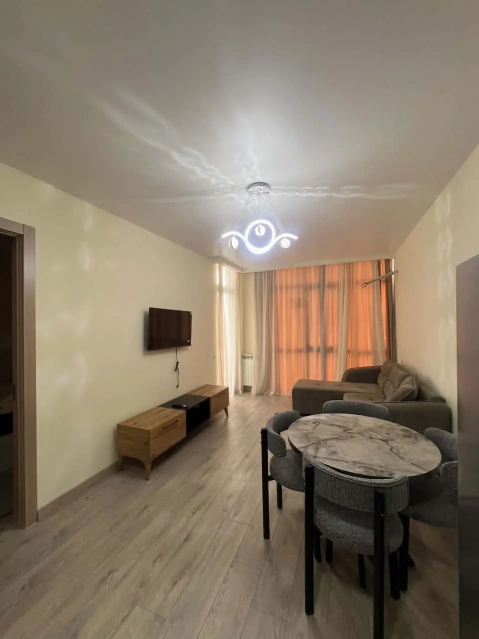 Квартира 1+1 в Батуми · Центр · 45 м² — Фото 1