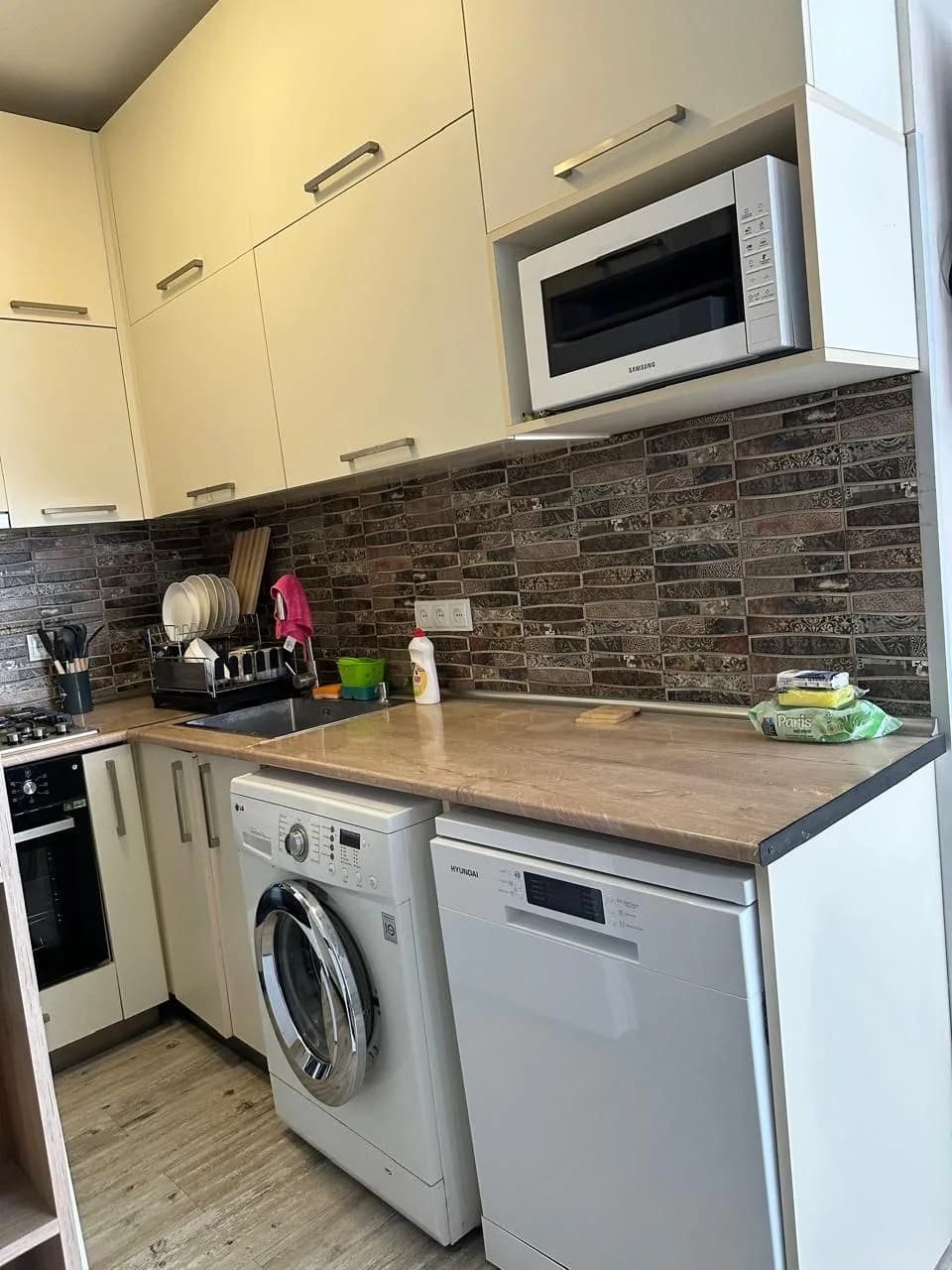 Квартира 2+1 в Батуми · Центр · 70 м² — Фото 3