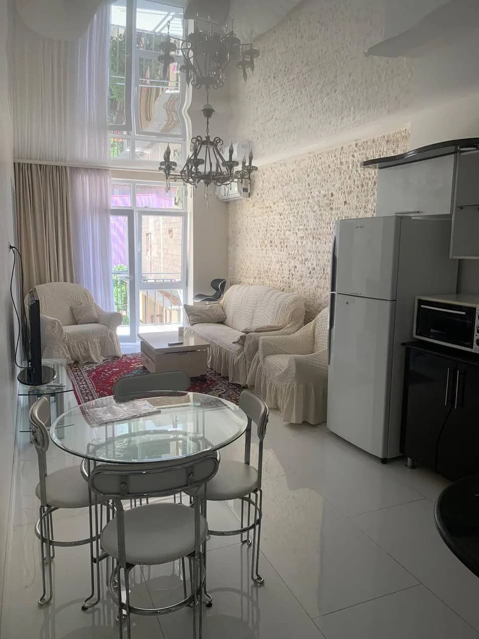 Квартира 2+1 в Батуми · Центр · 65 м² — Фото 1