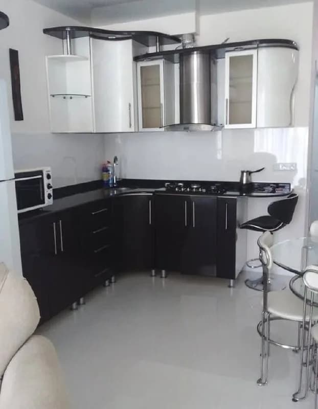 Квартира 2+1 в Батуми · Центр · 65 м² — Фото 2