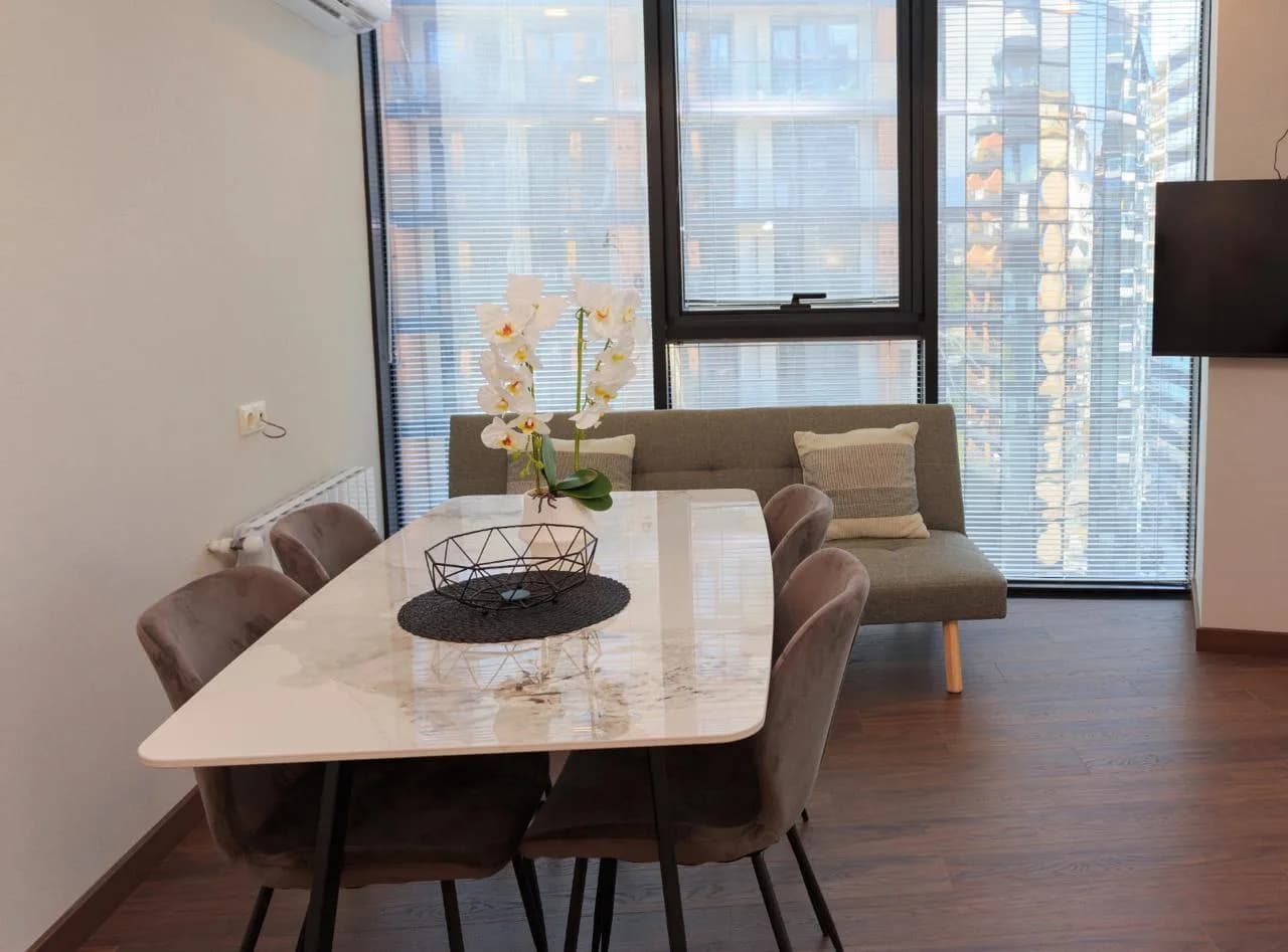 Квартира 1+1 в Батуми · Центр · 65 м² — Фото 3