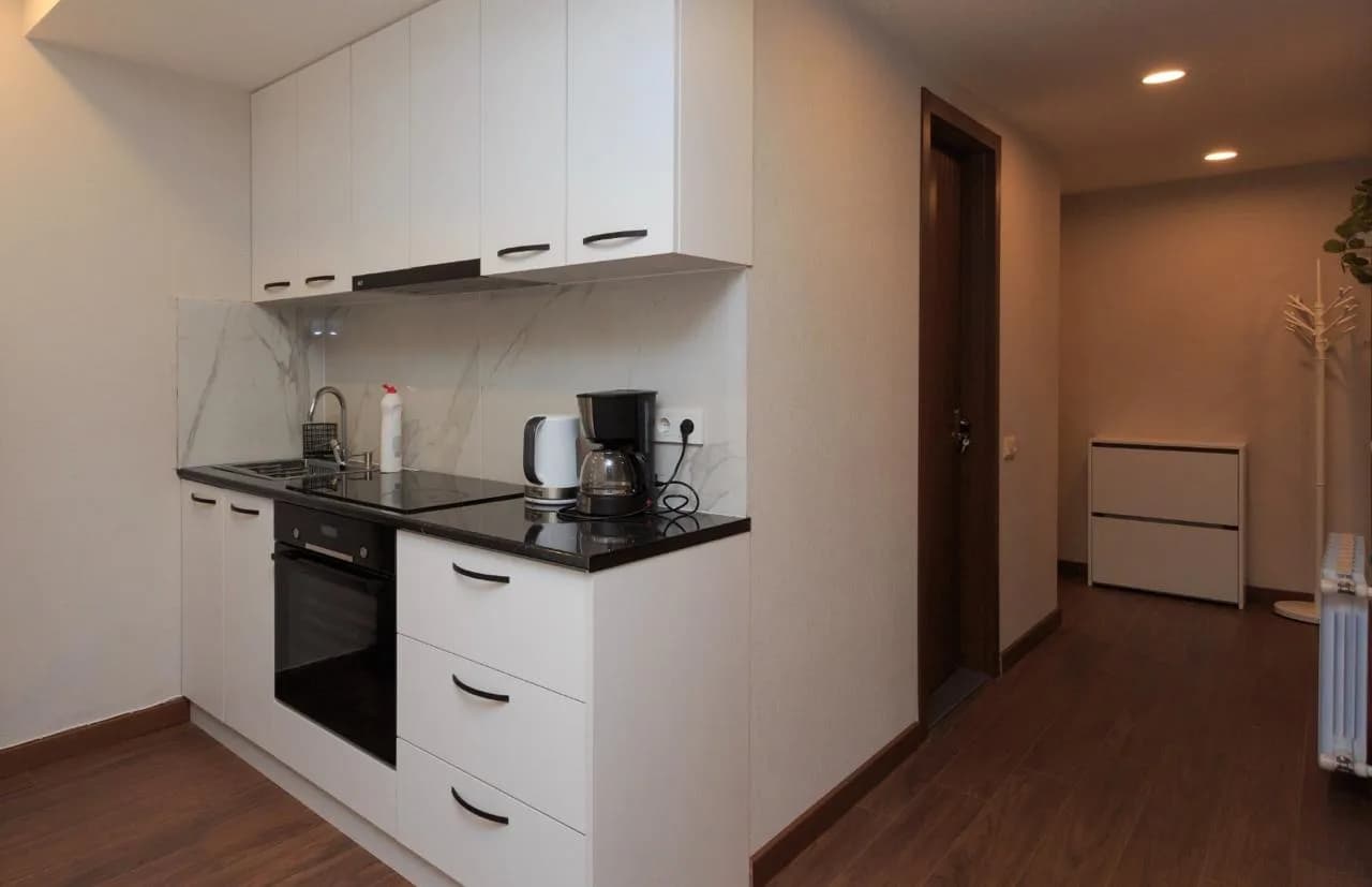 Квартира 1+1 в Батуми · Центр · 65 м² — Фото 5