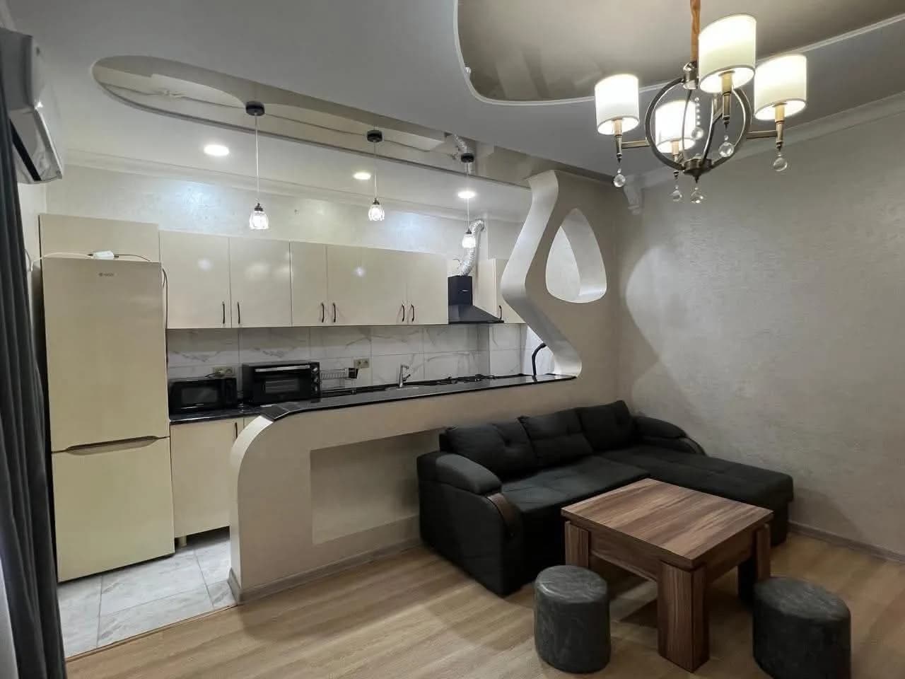 Квартира 2+1 в Батуми · Новый бульвар · 60 м² — Фото 2