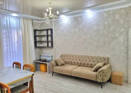 сдам трёхкомнатную квартиру в Батуми