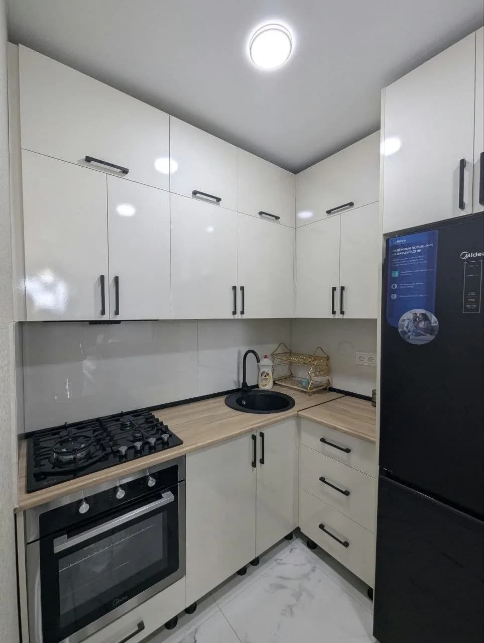 Квартира 2+1 в Батуми · Центр · 65 м² — Фото 3